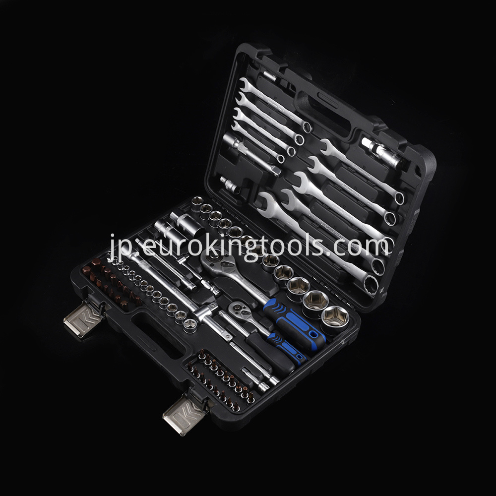 82PCS SOCKET TOOL SET